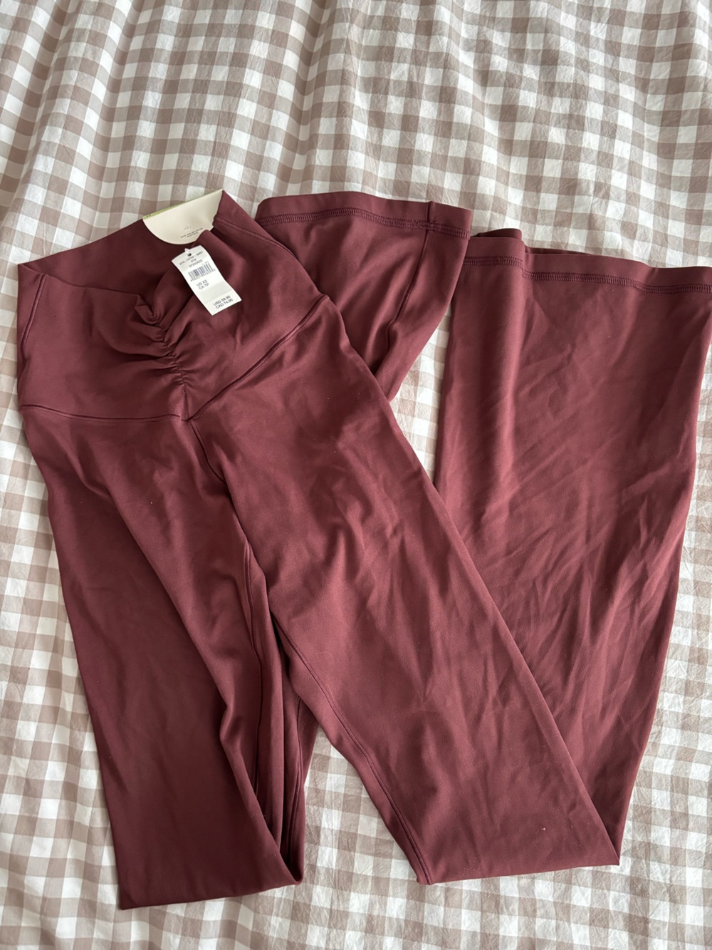 Aerie offline | NWT real me flare yoga pants in burgundy‎